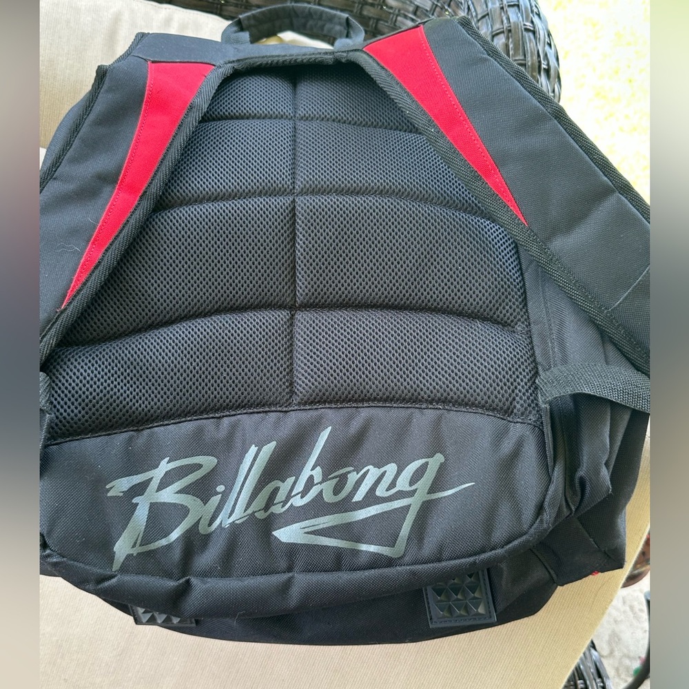 Billabong Black and Red Men's Backpack - Picture 5 of 12